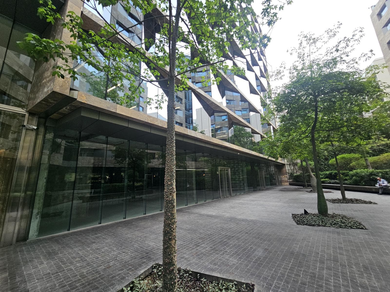 Local Comercial en Alquiler en Gris - San Isidro - A una cuadra de la Javier Prado - 1