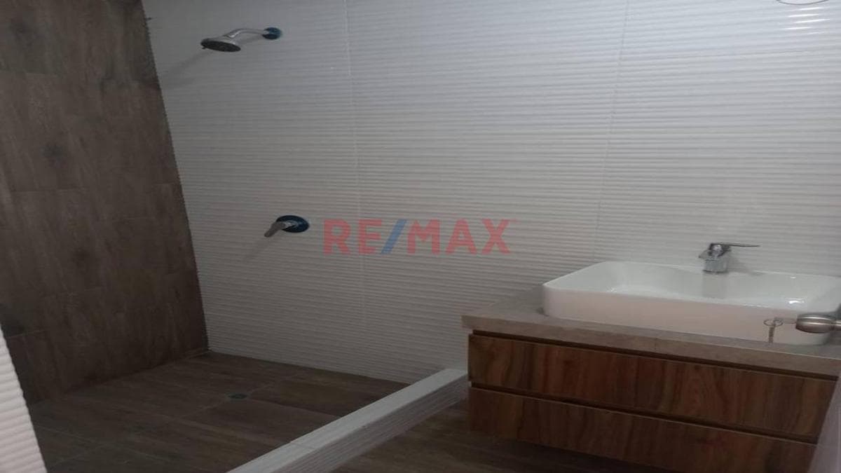 Departamento De Estreno Cerca A La Municipalidad De Los Olivos - 2