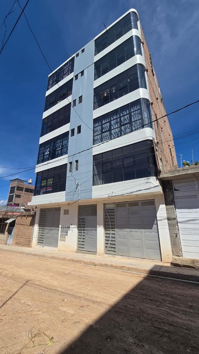 Departamento 2do Piso mas Cochera Calle Mantaro A.H Justicia Paz y Vida - El Tambo - 1