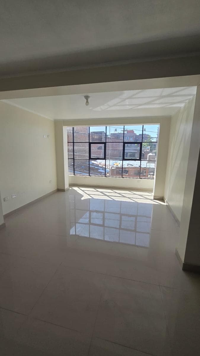 Departamento 2do Piso mas Cochera Calle Mantaro A.H Justicia Paz y Vida - El Tambo - 2