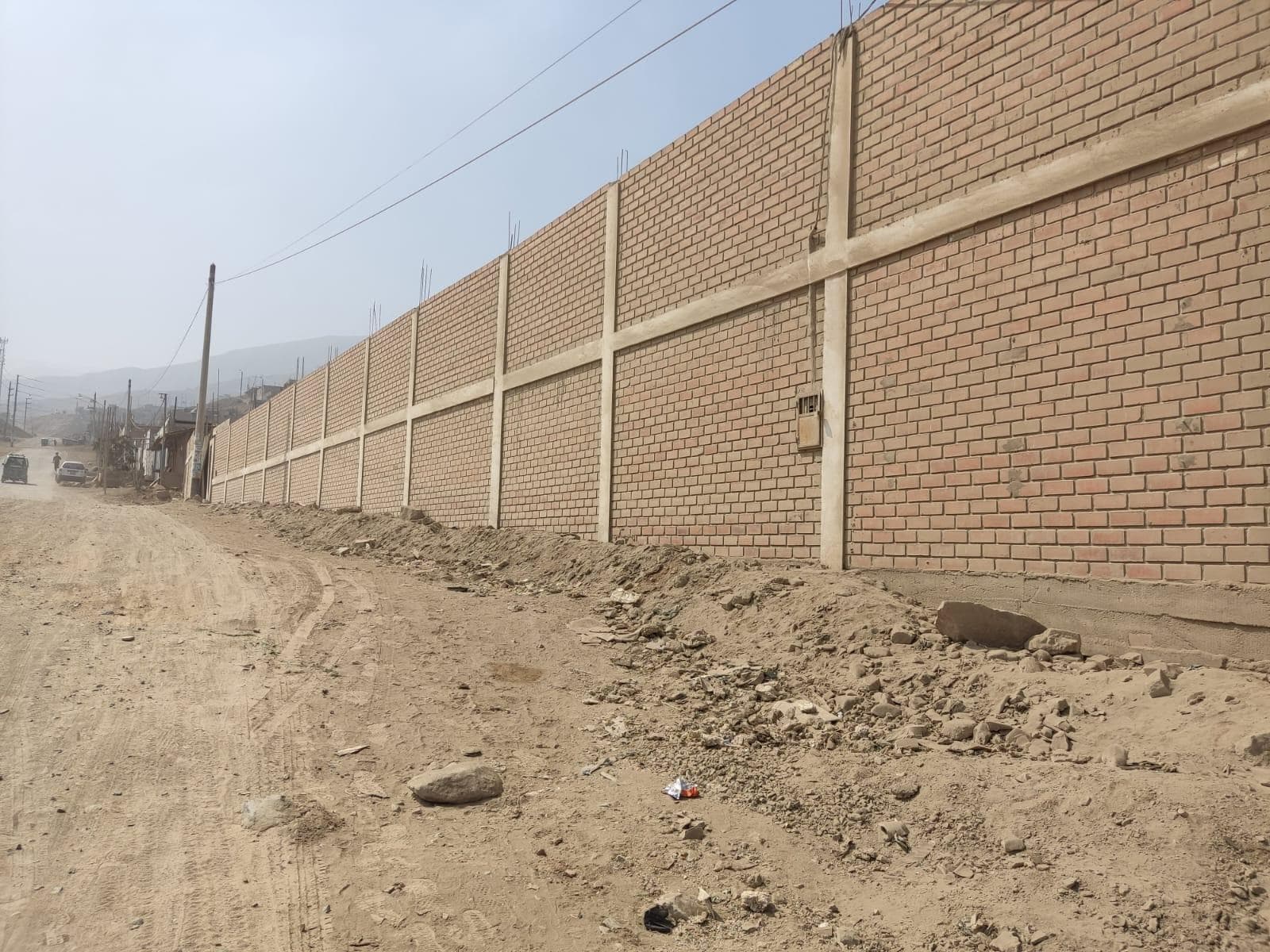 Se Vende Terreno Comercial E Industrial Frente A Beton Decken 2 - 1