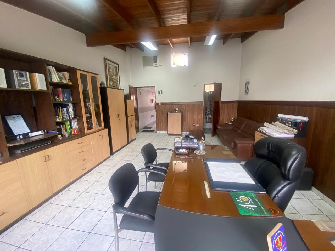 Oficina en Alquilerr en Lince. Entre Av. Arequipa y Petit Thouar - 1