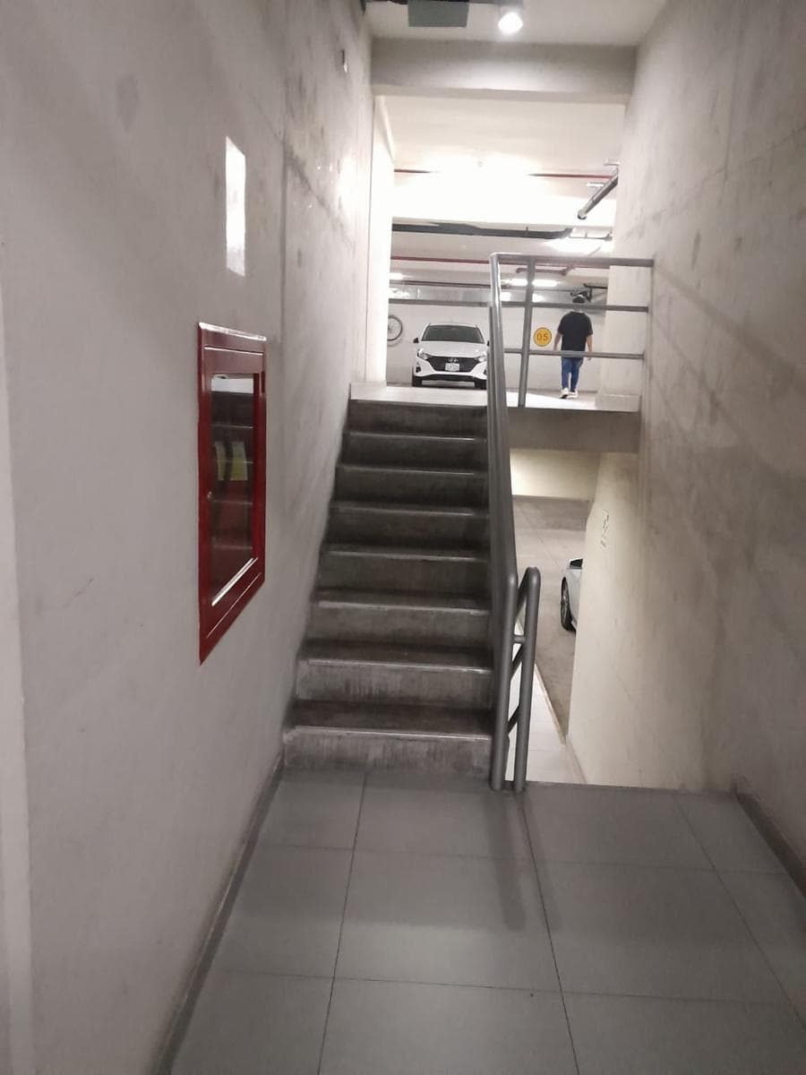 Estacionamiento en Miraflores - 2