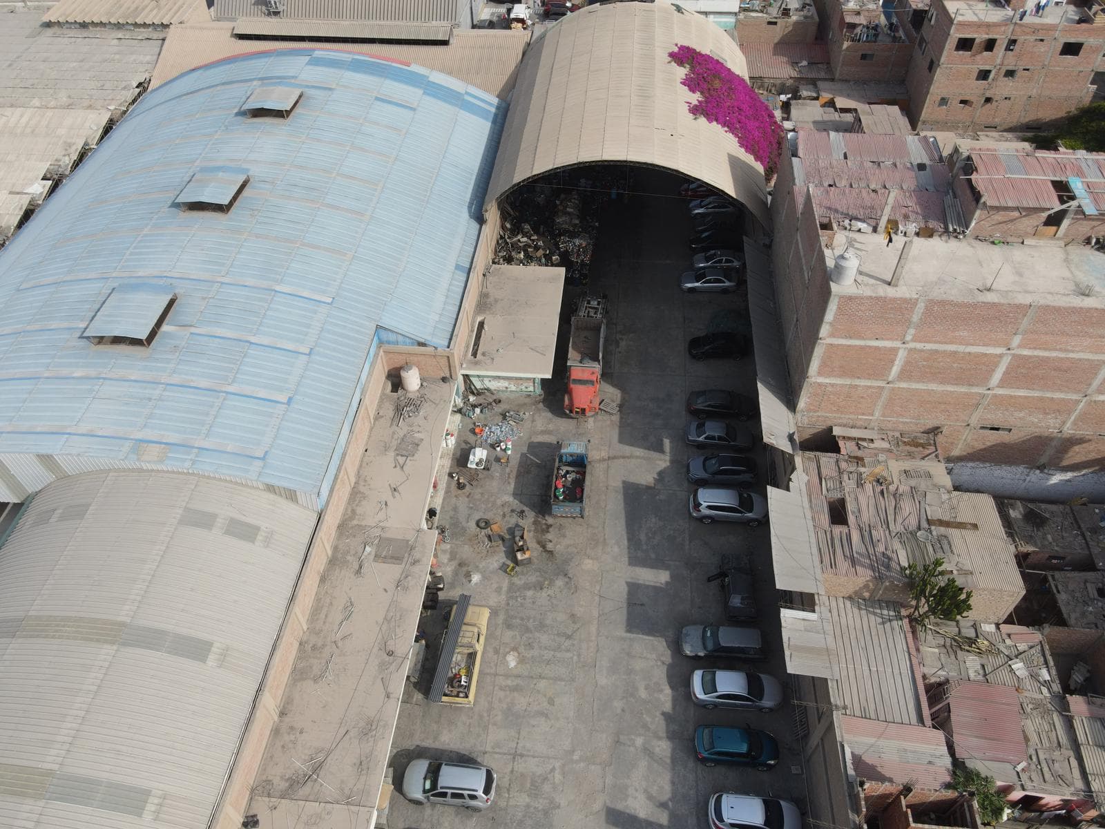 Oportunidad única en Plena Av. Argentina, a media cuadra de esquina con Av. Faucett - 2