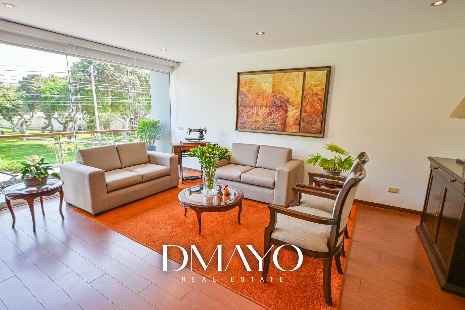 Venta departamento 03 Dormitorios 241k 01 cochera 12k frente a parque- Limite Miraflores - 2