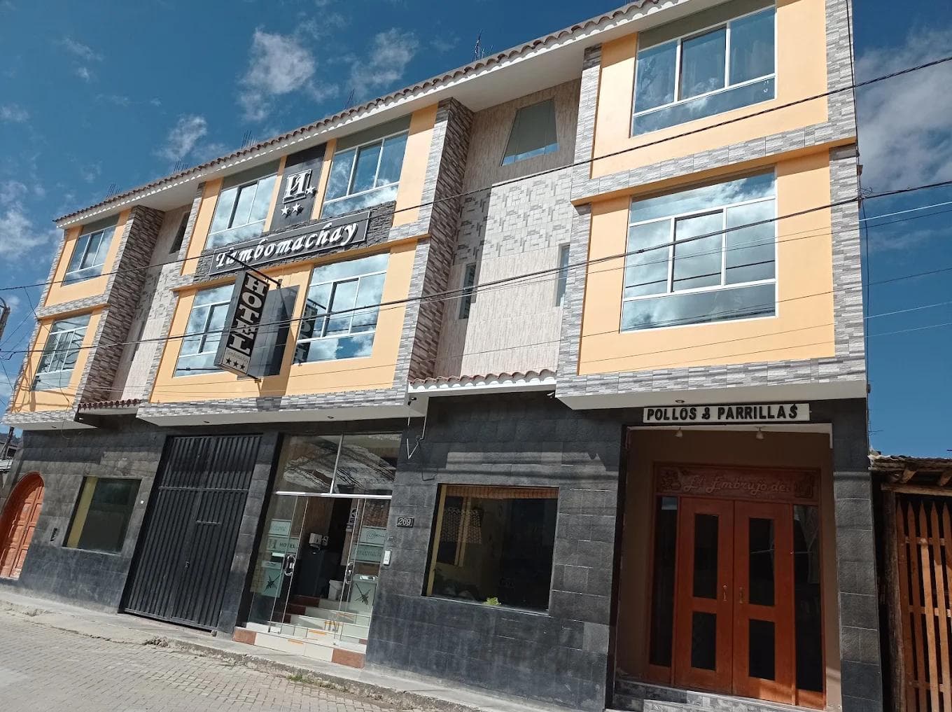 Hotel en Baños del Inca - 1