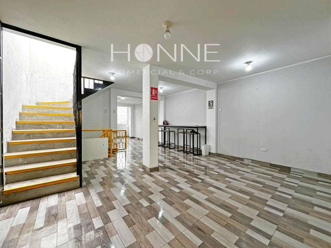 VENTA DE LOCAL IDEAL PARA INSTALAR TUS OFICINAS - 2