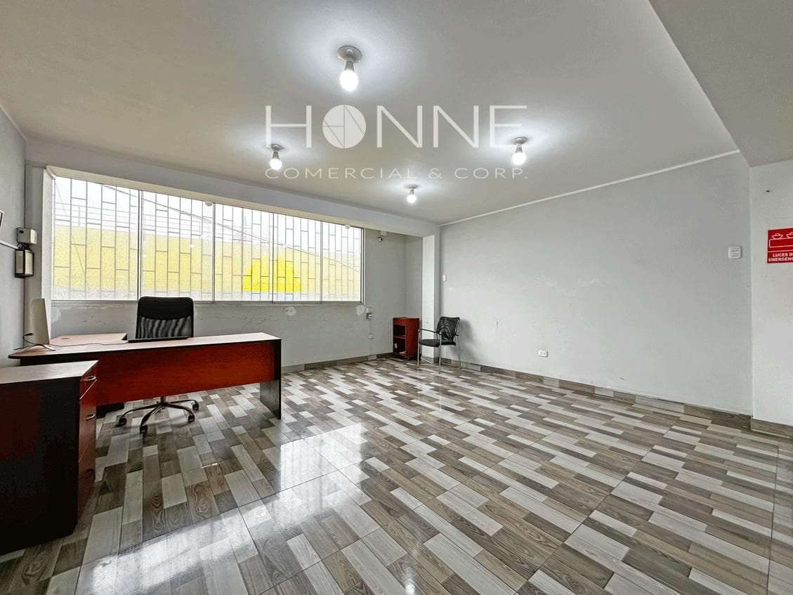 VENTA DE LOCAL IDEAL PARA INSTALAR TUS OFICINAS - 1