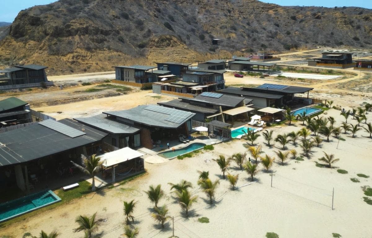 VENTA DE LOTES EN TERCERA Y CUARTA FILA EN CONDOMINIO DE PLAYA PUNTA SAL TUMBES - 2