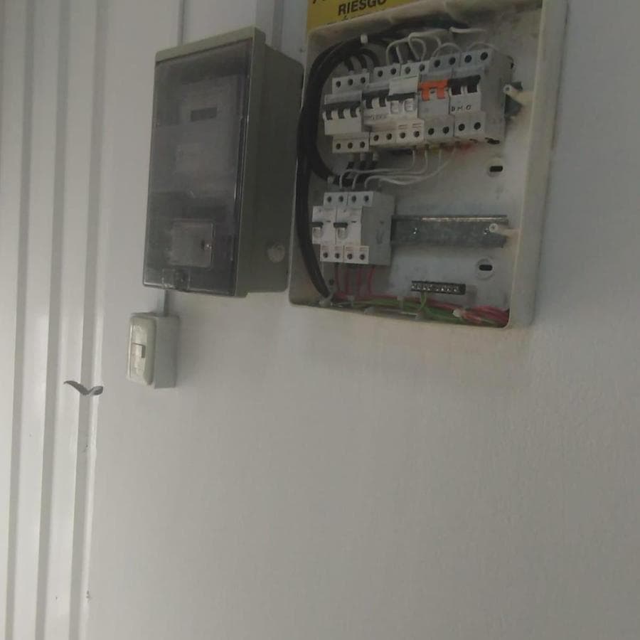 SE ALQUILA 1 PISO PARA NEGOCIO EN COMAS A LA ALTURA DE LA TUPAC AMARU - 2