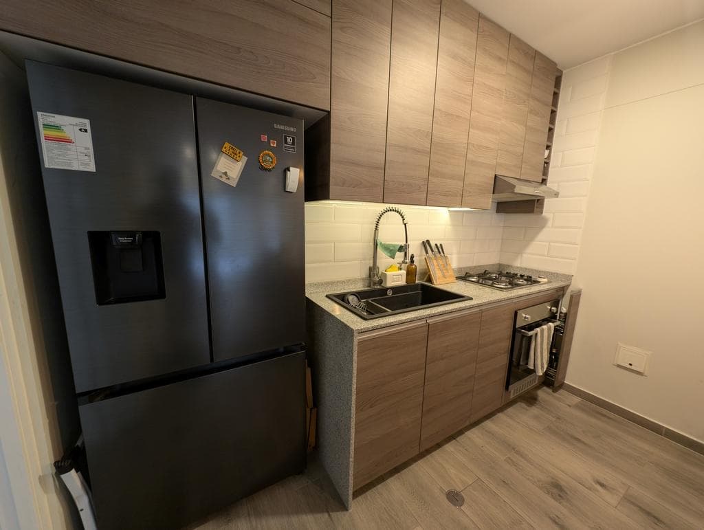 Departamento Amoblado y equipado con 2 jardínes y patios. - 2