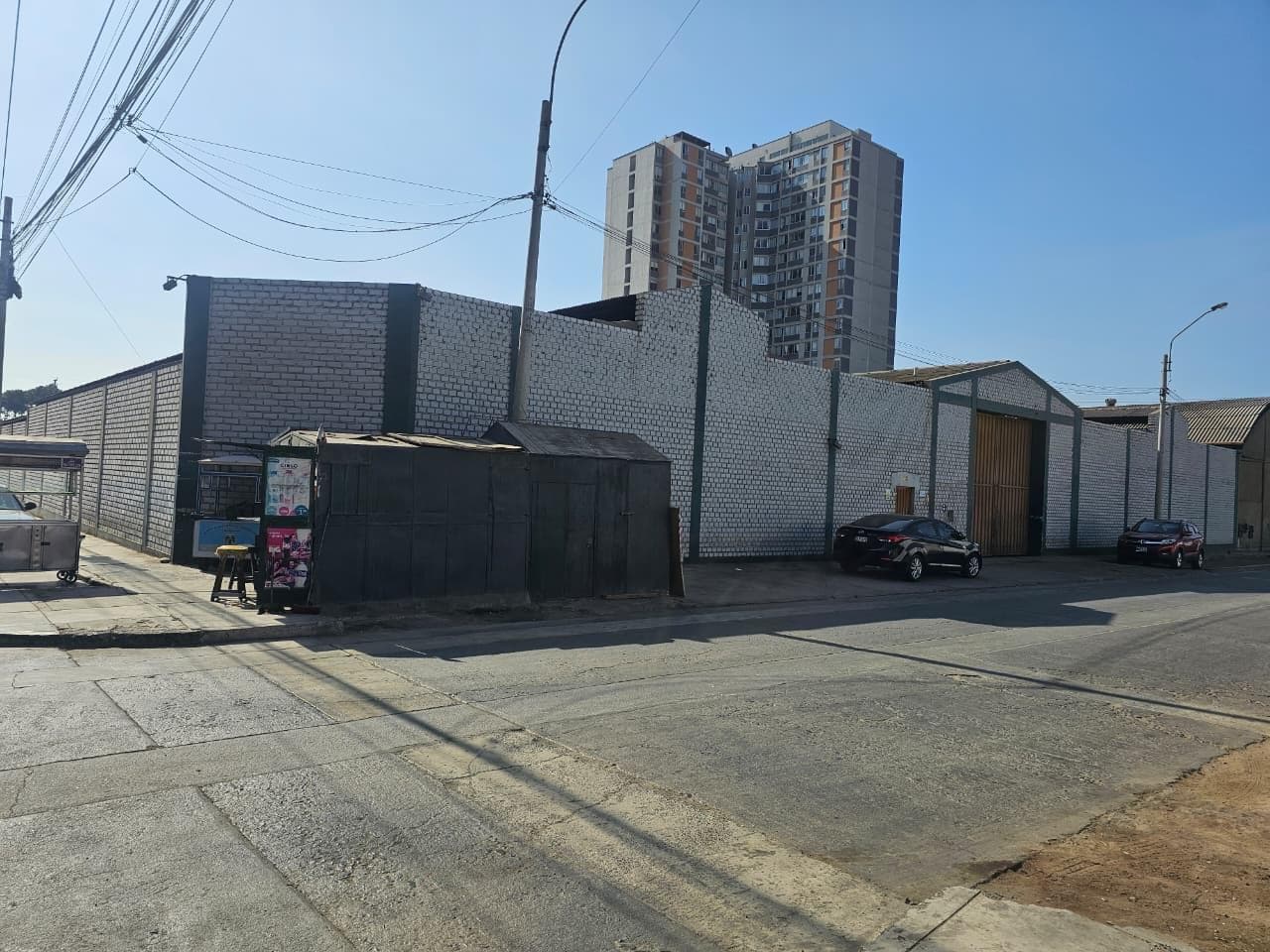 Almacén en Cercado de Lima 3300m2, ideal para taller de revisiones técnicas. - 2