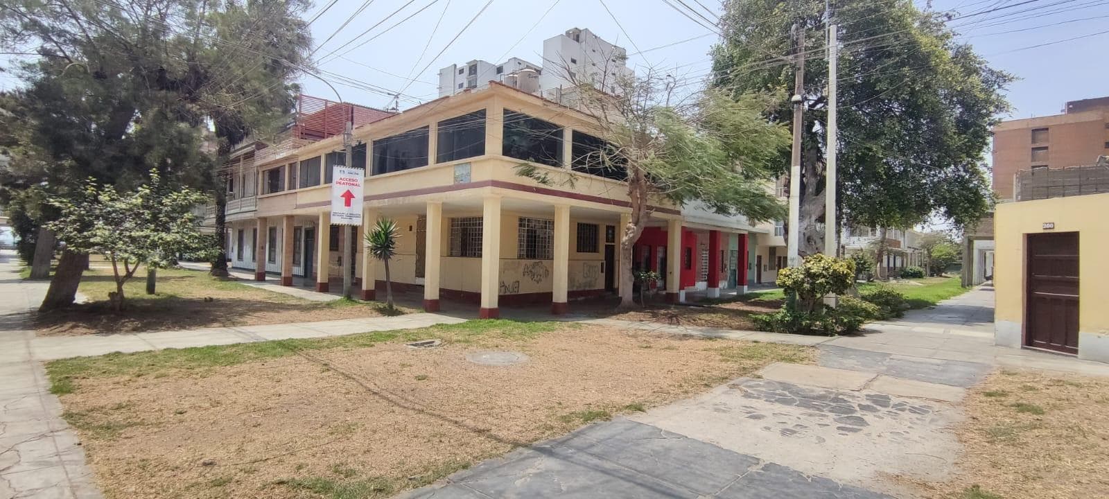 Venta De Casa En Esquina – Balneario De Ancón, A Metros Del Malecón Ferreiros - 1