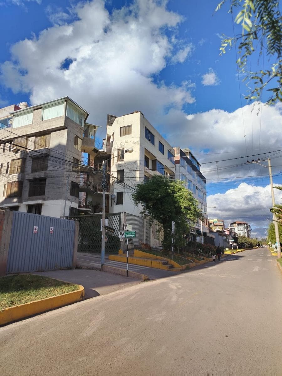 DEPARTAMENTO DE 126 M2 EN LARAPA - 2