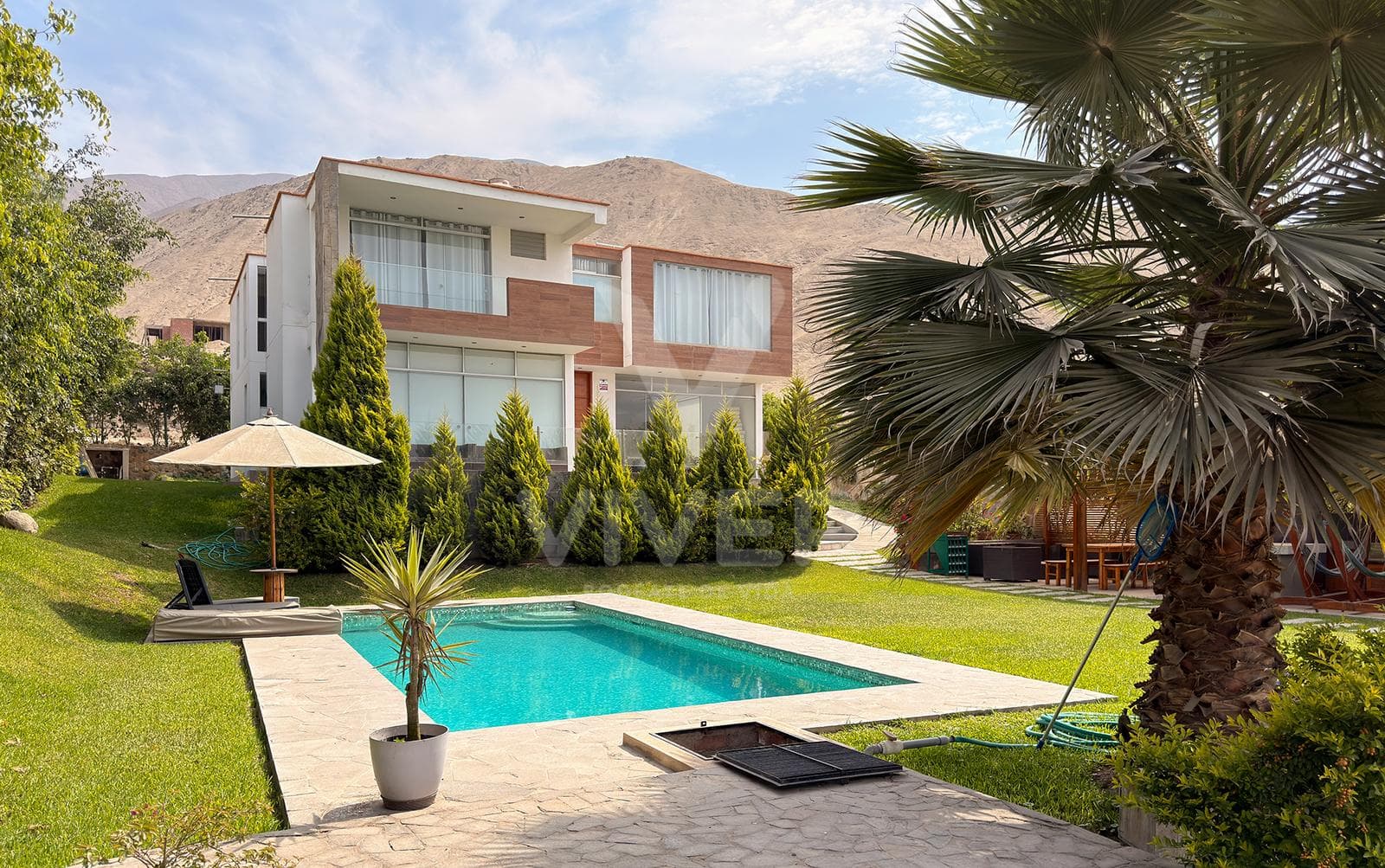 Casa de 1012 m² en Alquiler Cieneguilla - 1