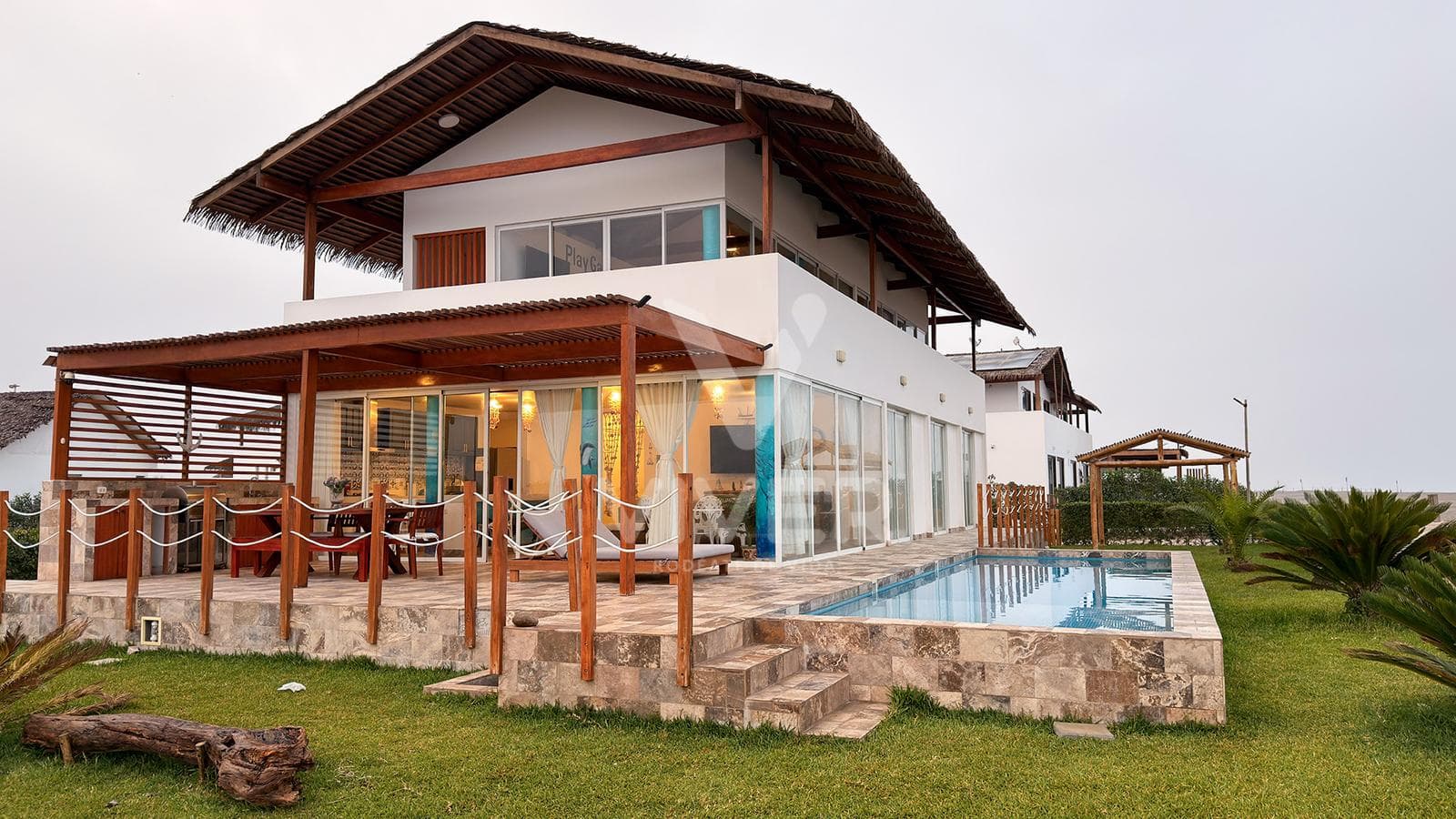 Casa en Alquiler Frente al Mar Panamericana Sur - 1