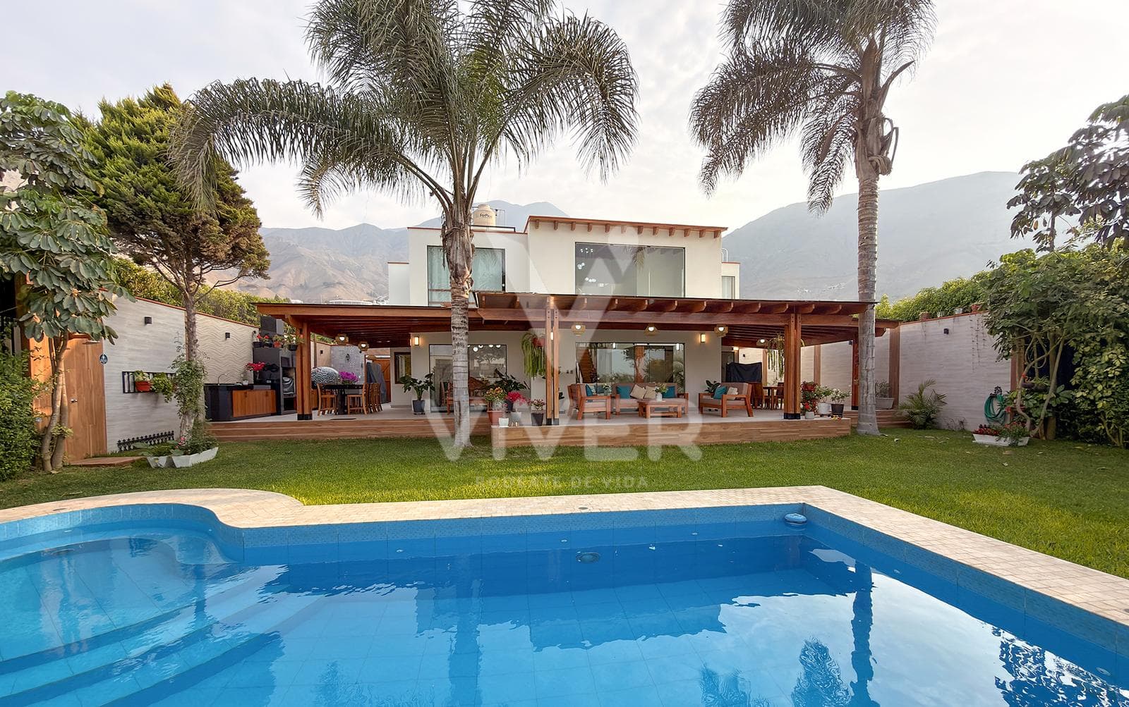 Casa de campo Moderna en Alquiler - 1