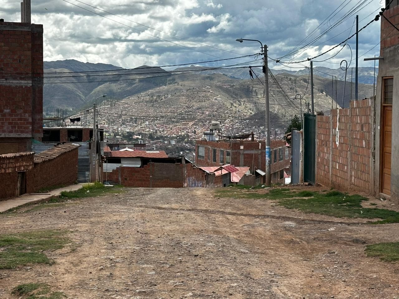 Terreno en Alto Qosqo cerca al mercado de Virgen del Carmen - 2