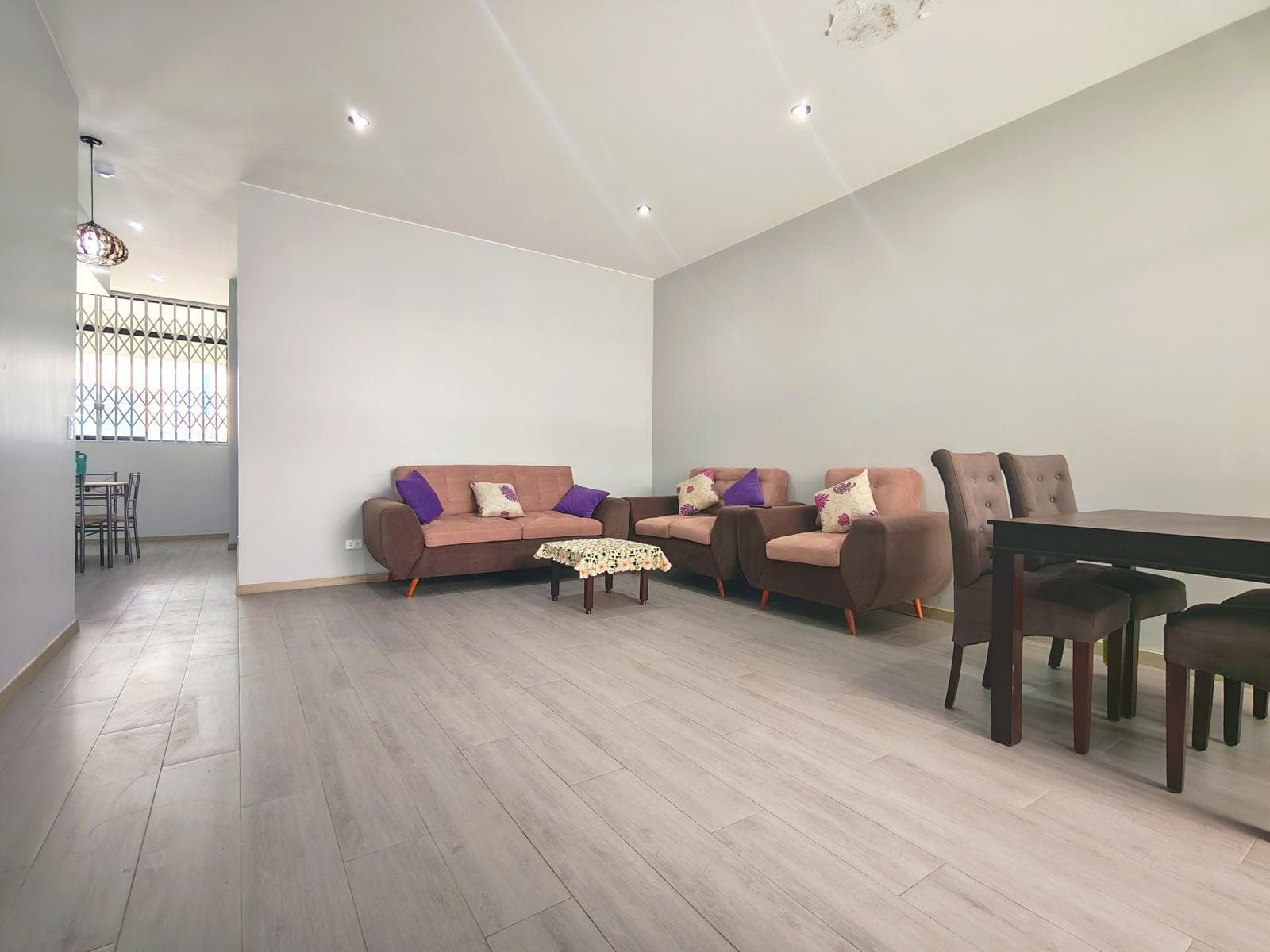 Hermoso Flat de Estreno en 2do piso - 1