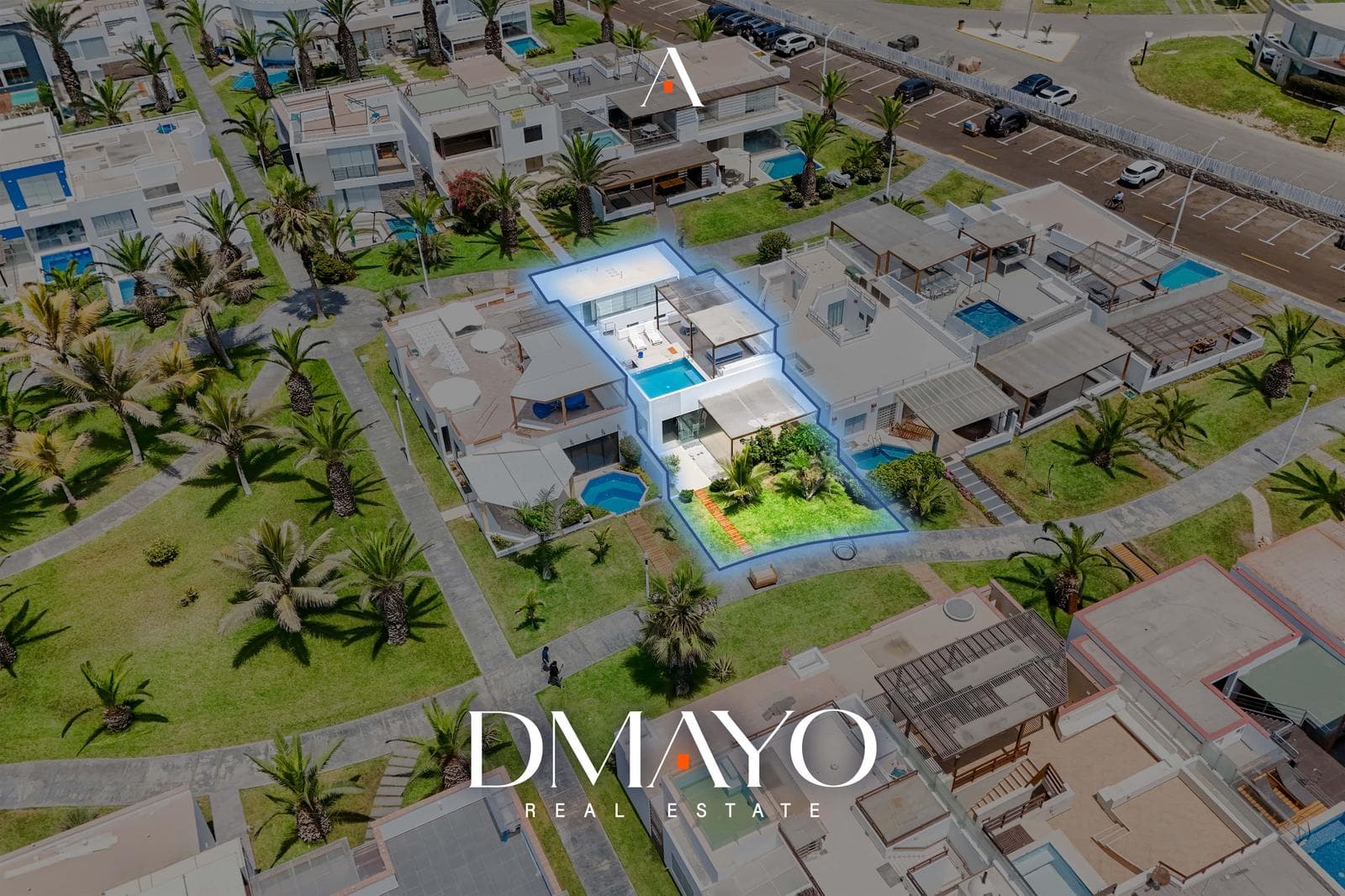 Venta Casa de Playa en Tres Islas de 5 dormitorios con piscina - 2