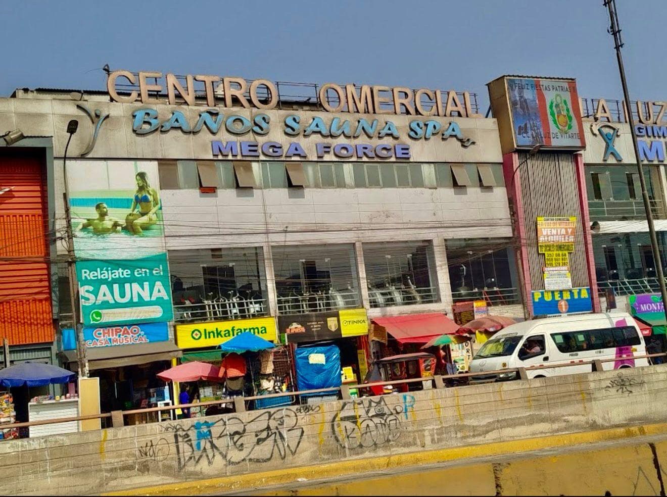 Local Comercial Con Acceso Directo A Calle – Tienda N.° 11 - 2