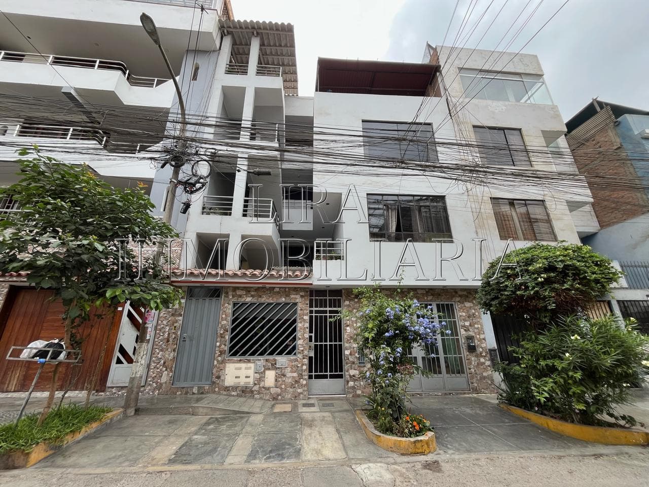 ALQUILER DE MINIDEPARTAMENTO AV. LAS PALMERAS CDRA 52 LOS OLIVOS 50 M2 - 1