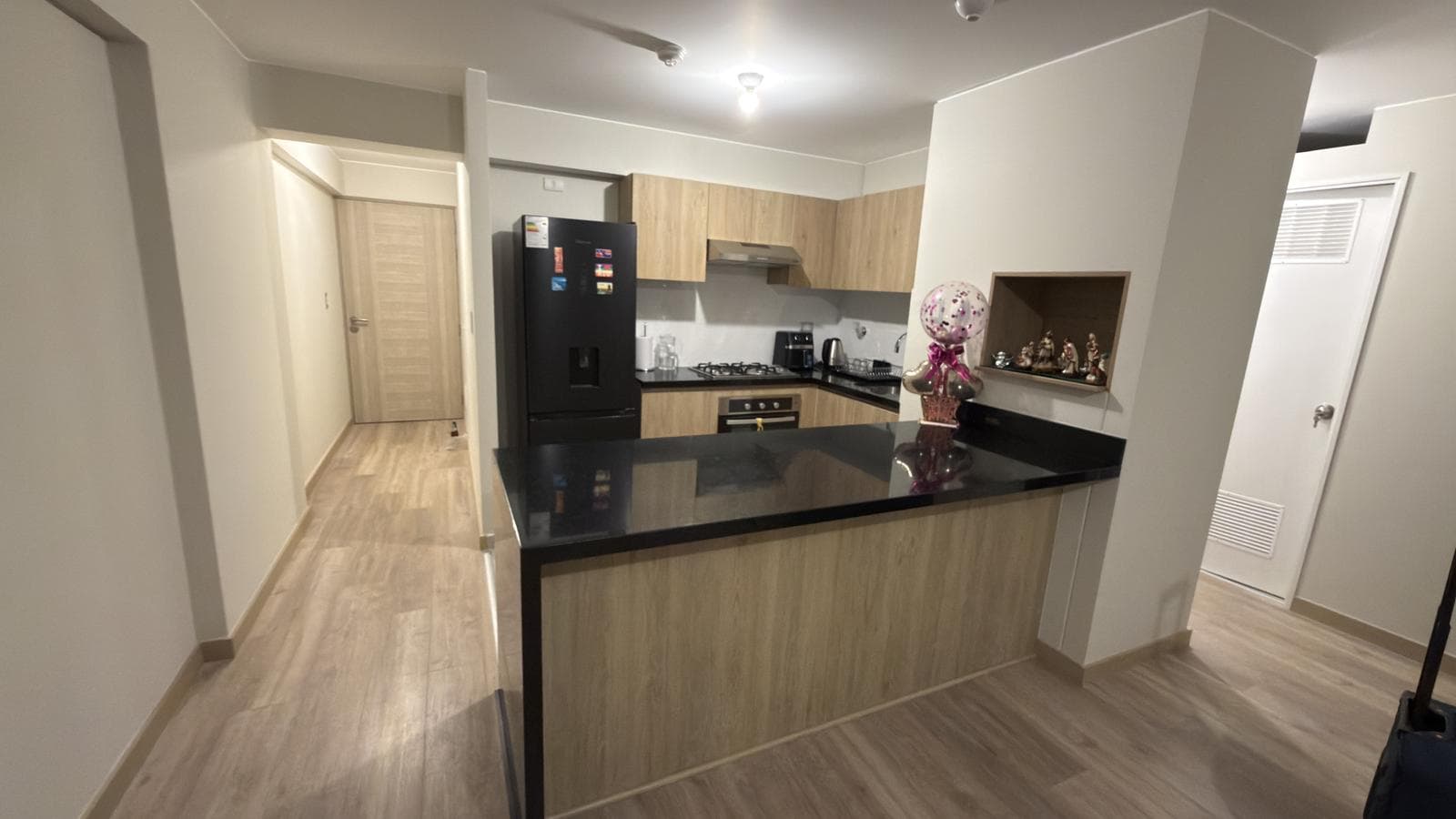 Habitacion dentro de un departamento de 3 dormitorios - 1