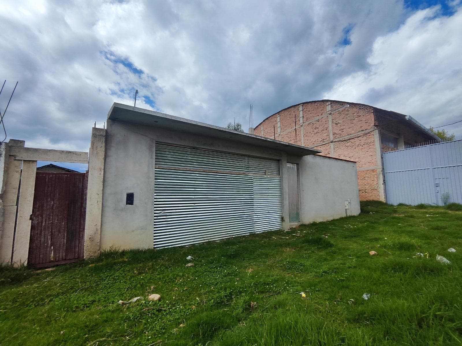 Terreno en BAÑOS DEL INCA - 2