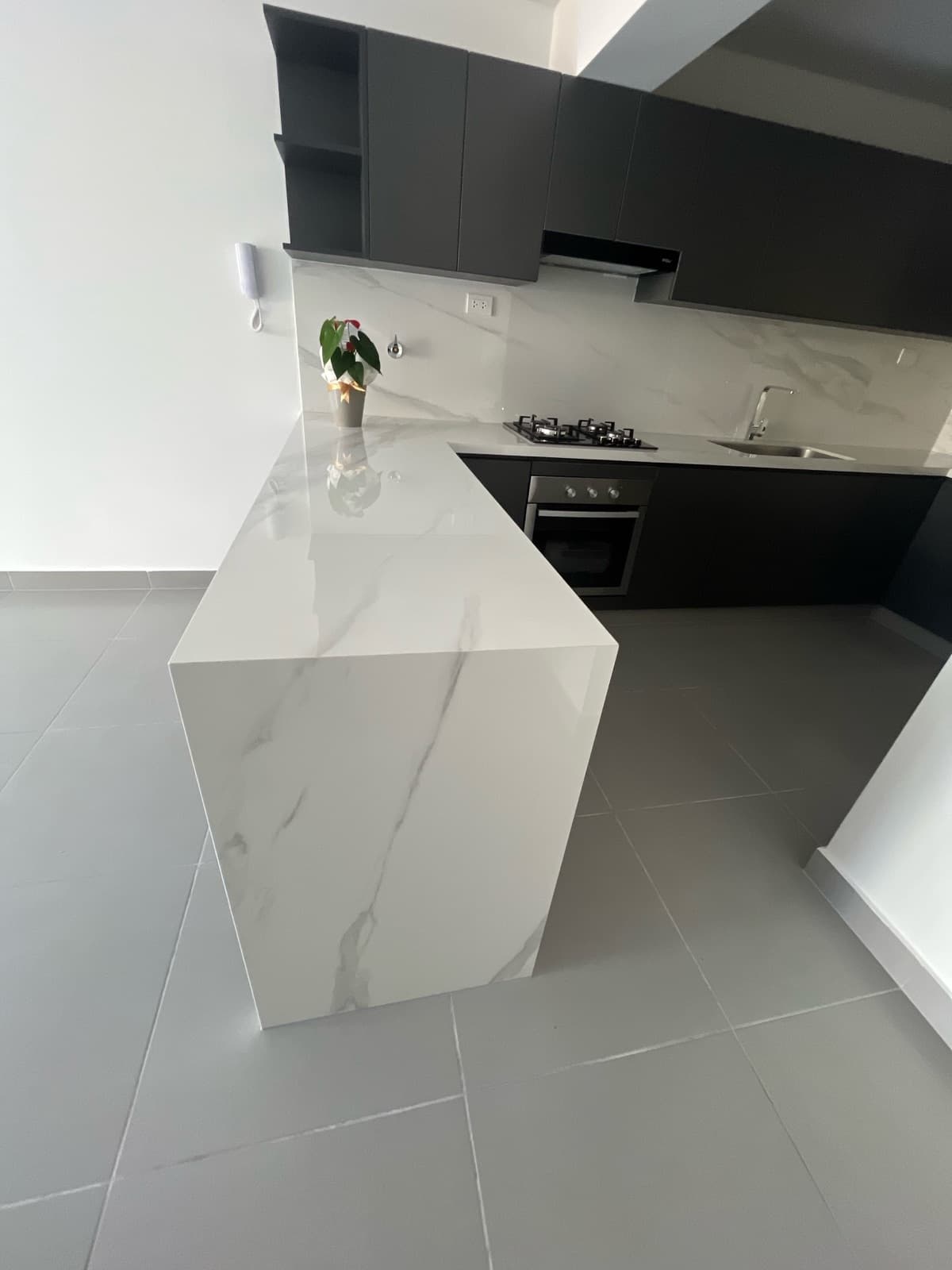 Alquilo Departamento de estreno de 3 Dormitorios - 2