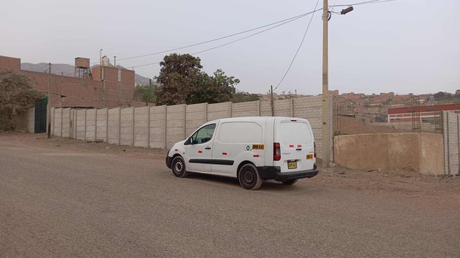 ALQUILER DE LOCAL INDUSTRIAL 4500 m2 Zonificación: I1 (Industria Elemental) - 2