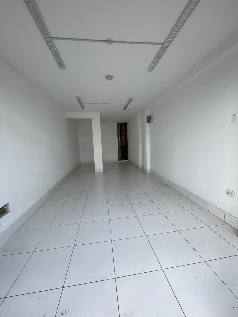 Local en LA PERLA - 1