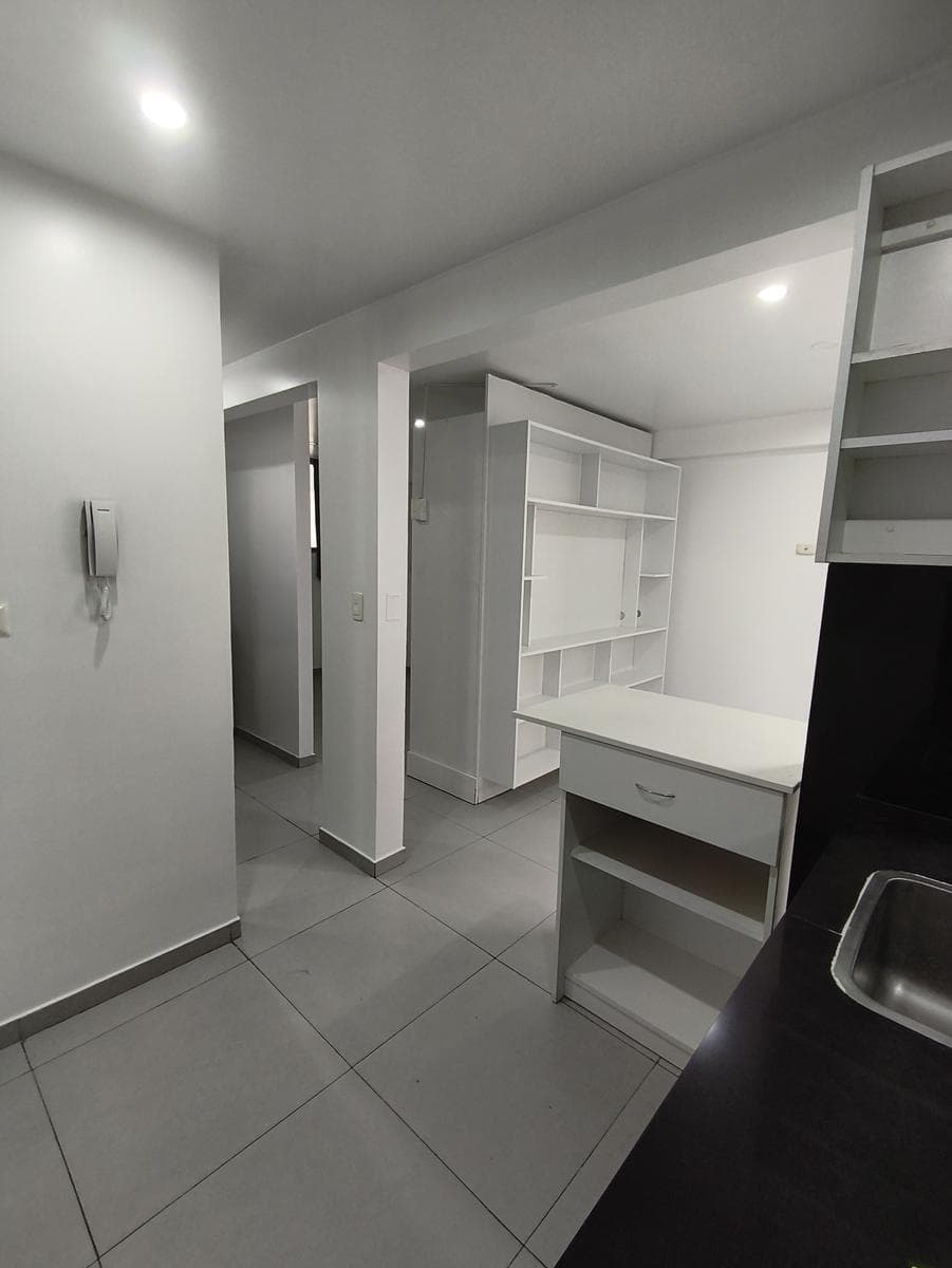 Departamento 1 Dormitorio en Alquiler – Miraflores, a 50 mts del Malecón - 1