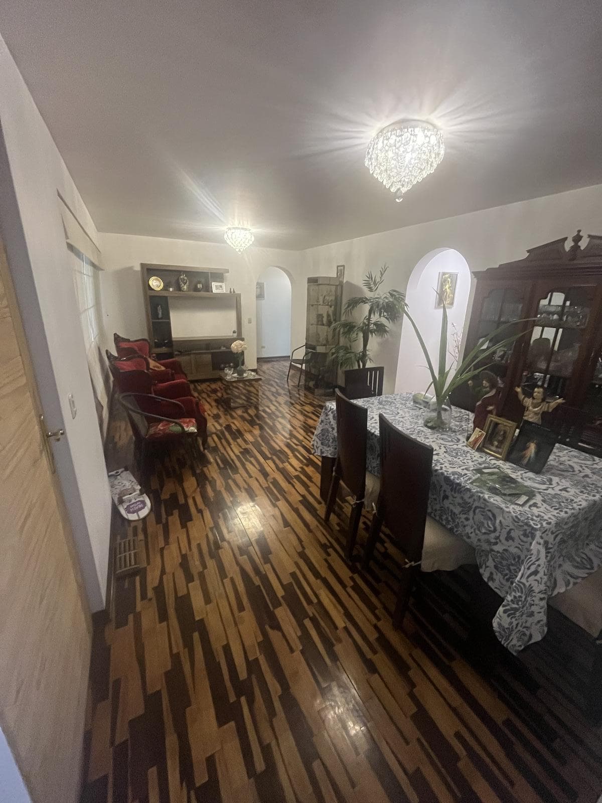 Alquilo Departamento 3 Habitaciones con cochera en Piso 2 - 1