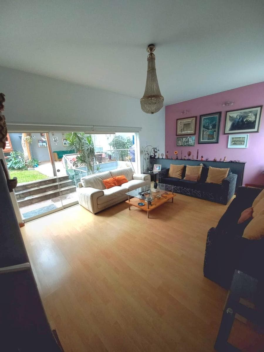 Casa en calle cerrada con Piscina - 2