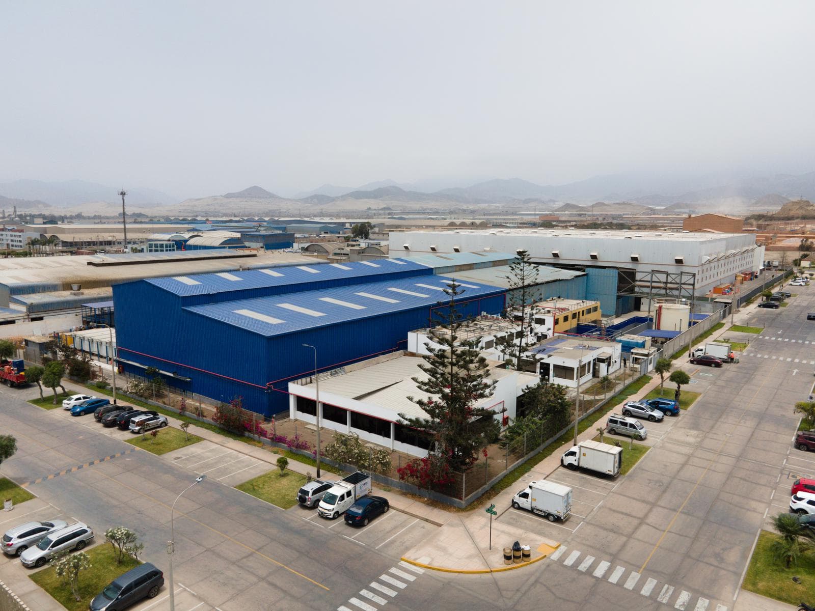 SE VENDE LOCAL INDUSTRIAL ALQUILADO A EMPRESA TRANSNACIONAL (IDEAL PARA INVERSION) - 1