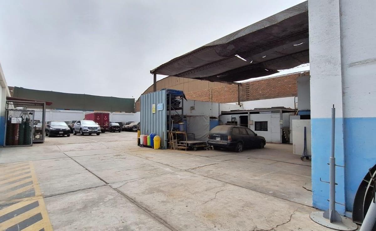 Venta De Local Industrial EN AV. ARGENTINA CALLAO - 2