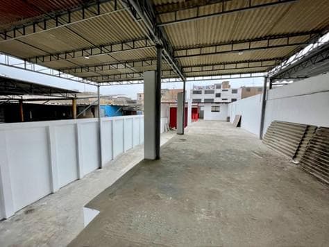 Local en Alquiler en La Victoria - 1